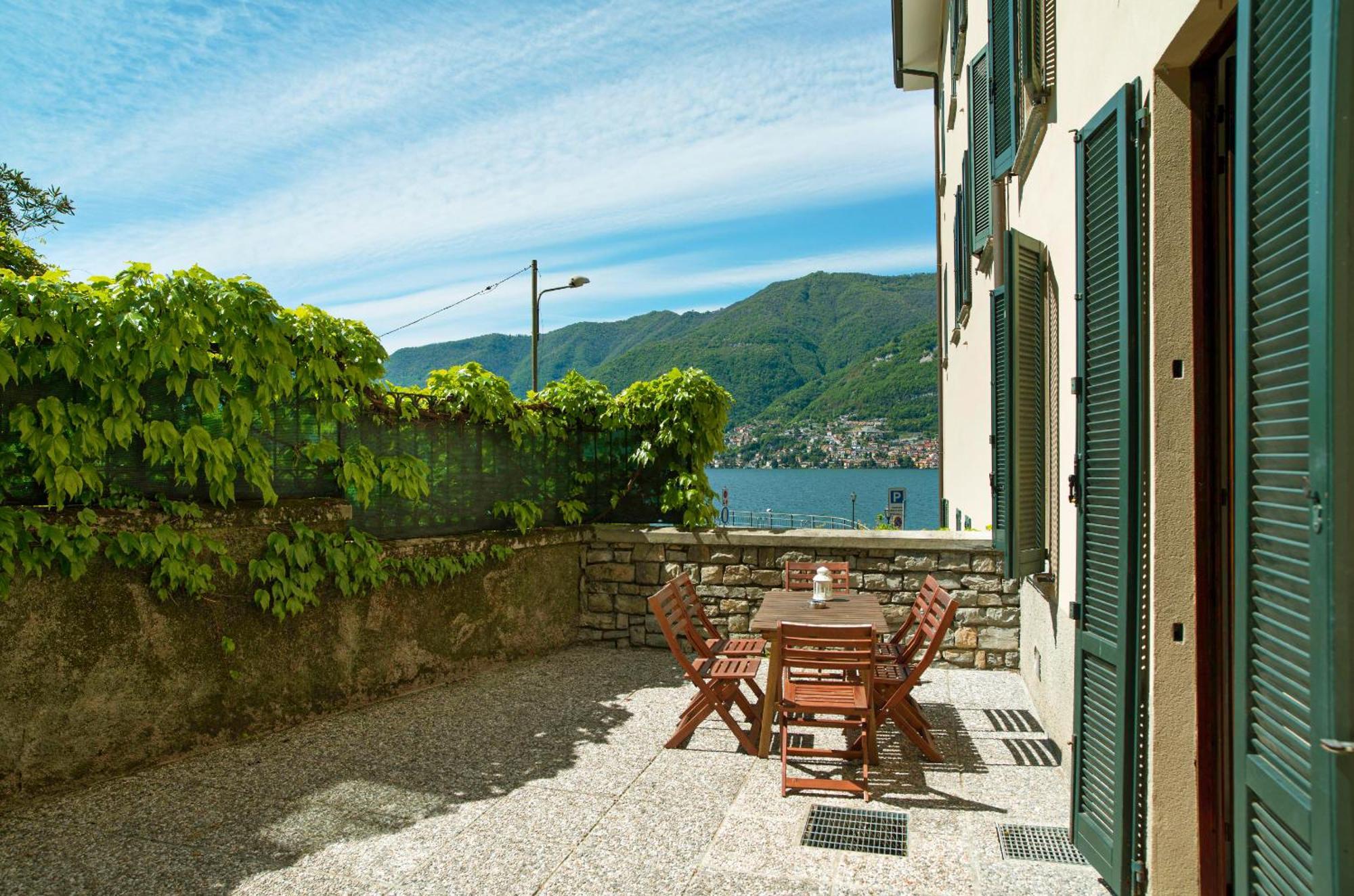 Domus Plinii 1792 Suites Faggeto Lario Room photo